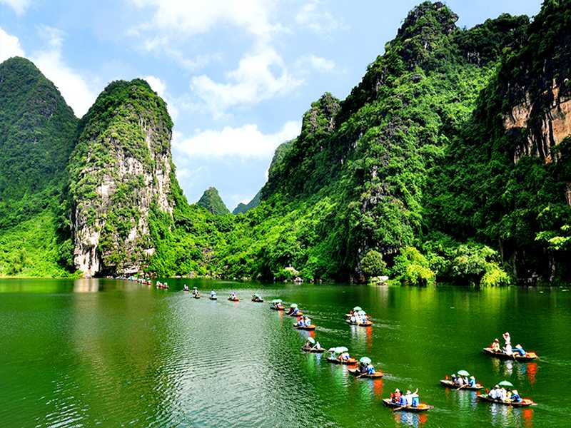 Ninh Binh Tour 1 Day - Bai Dinh Pagoda - Trang An - Mua Cave