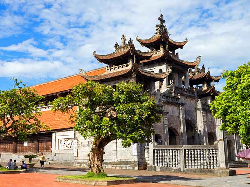 Phat Diem Cathedral - Mua Cave - Ninh Binh 1 Day Tour