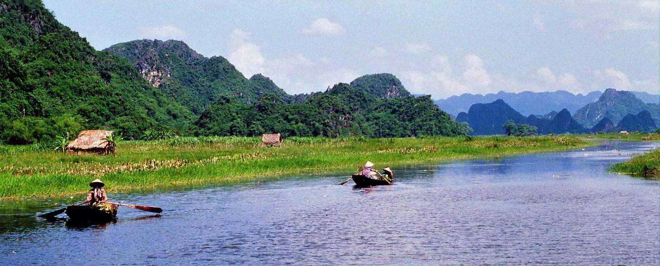 Hanoi Perfume Pagoda - 1 Day Tour