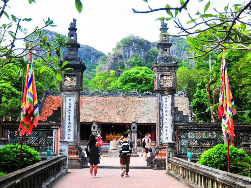 ninh-binh-hoa-lu-trang-an-tour