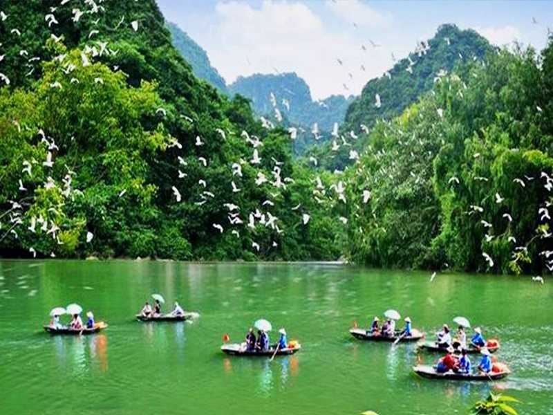 thung nham boat tour